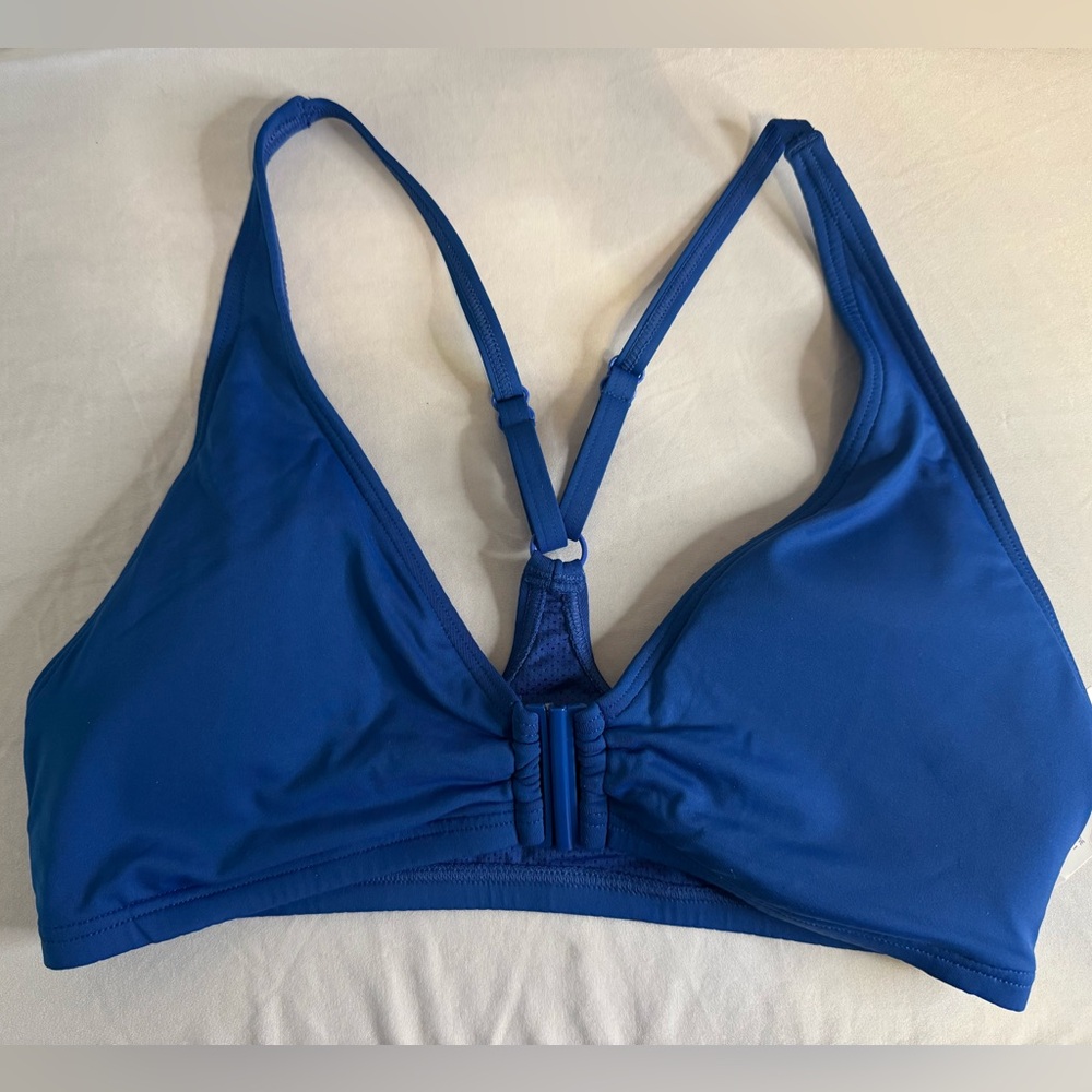 NWT Beach house sport bikini top size 10